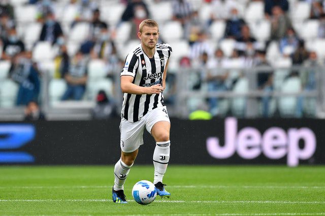 和寡妇在做爰
